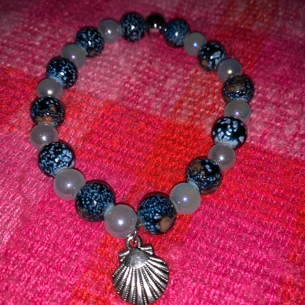 Turtle and shell bracelets - Picture 3 of 5
